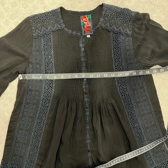 Johnny Was | Embroidered Black and Navy Blouse | Size: XS - Picture 4 of 12